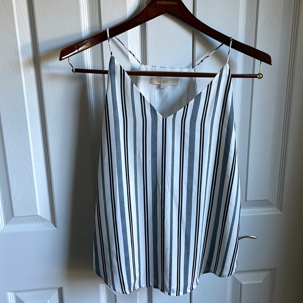 Lined strappy LOFT top.